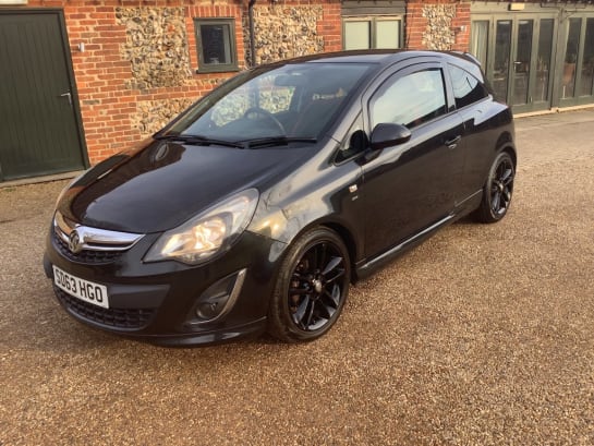 A 2013 VAUXHALL CORSA Sri