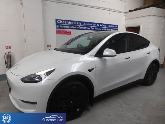 A 2024 TESLA MODEL Y (Dual Motor) Long Range SUV 5dr Electric Auto 4WDE (384 bhp)