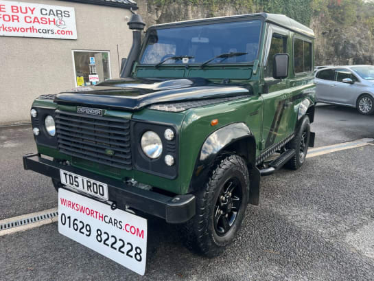 A null LAND ROVER DEFENDER 2.5 TD5 Hard Top SUV Manual SWB (120 bhp)**RECENT GALV CHASSIS** *RECENT GA