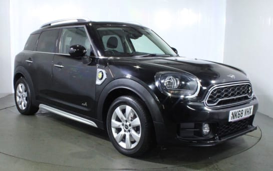 A null MINI COUNTRYMAN 1.5 7.6kWh GPF Cooper SE SUV 5dr Petrol Plug-in Hybrid Auto ALL4 Euro 6 (s/