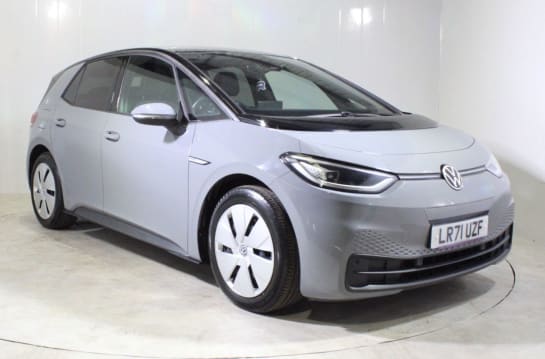 A null VOLKSWAGEN ID.3 Pro Performance 58kWh Family Hatchback 5dr Electric Auto (204 ps) 1 Owner F