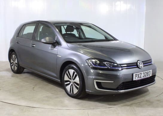 A null VOLKSWAGEN E-GOLF 35.8kWh e-Golf Hatchback 5dr Electric Auto (136 ps)