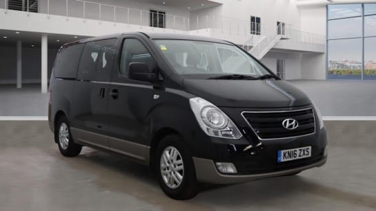 A null HYUNDAI I800 2.5 CRDi SE MPV 5dr Diesel Manual Euro 6 (136 ps)