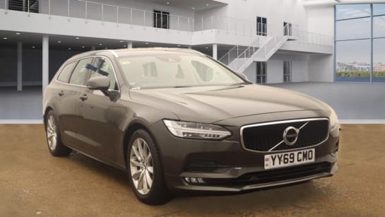 A null VOLVO V90 2.0 T4 Momentum Plus Estate 5dr Petrol Auto Euro 6 (s/s) (190 ps)