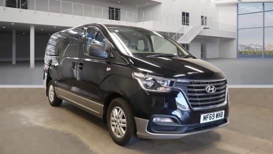 A null HYUNDAI I800 2.5 CRDi SE MPV 5dr Diesel Auto Euro 6 (170 ps)