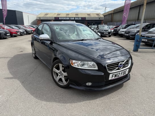 A 2012 VOLVO S40 D2 R-DESIGN EDITION