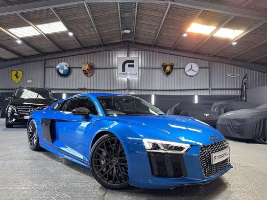 A 2016 AUDI R8 V10 PLUS QUATTRO