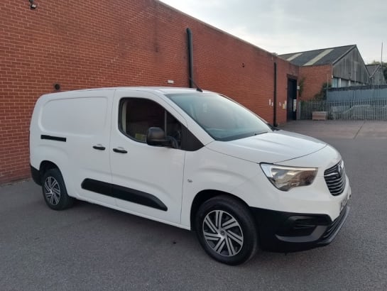 A null VAUXHALL COMBO 1.5 Turbo D 2300 Dynamic L2 H1 Euro 6 6dr