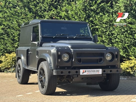 A 2010 LAND ROVER DEFENDER 90 2.4 TDCi Hard Top SUV 3dr Diesel Manual 4WD SWB Euro 4 (122 bhp)