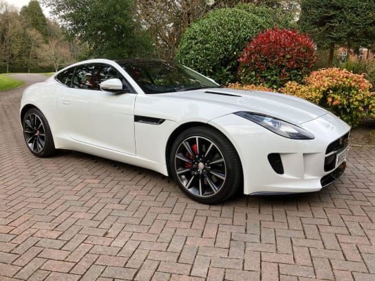 A 2015 JAGUAR F-TYPE 3.0 V6