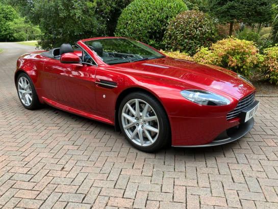 A 2015 ASTON MARTIN VANTAGE 4.7 V8