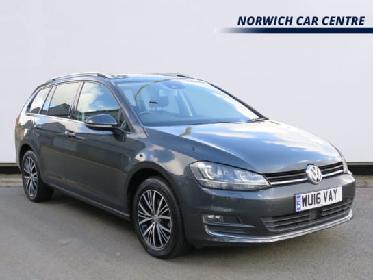 A null VOLKSWAGEN GOLF 1.2 S TSI BLUEMOTION TECHNOLOGY DSG 5d 103 BHP REVERSING CAMERA SATNAV AUTO