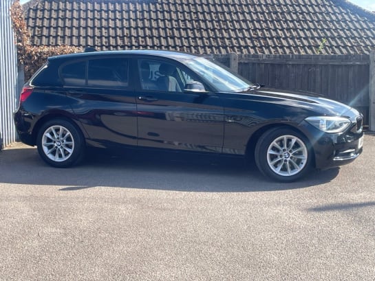 A null BMW 1 SERIES 1.6 116i M Sport Hatchback 5dr Petrol Auto Euro 5 (s/s) (136 ps)