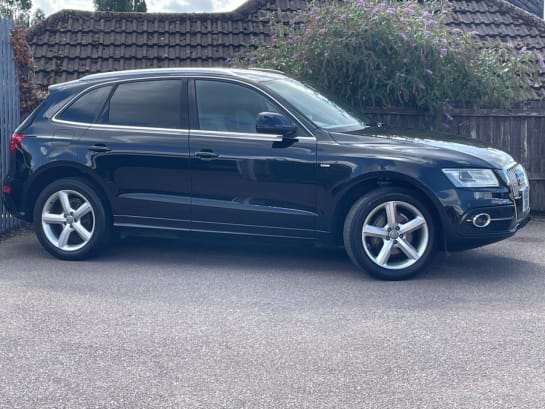 A null AUDI Q5 2.0 TFSI S line Plus SUV 5dr Petrol Tiptronic quattro Euro 6 (s/s) (225 ps)