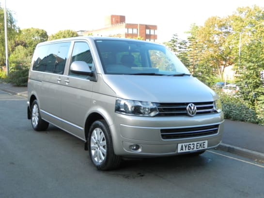 A null VOLKSWAGEN CARAVELLE 2.0 BiTDI BlueMotion Tech Executive MPV 5dr Diesel DSG 4Motion Euro 5 (s/s)