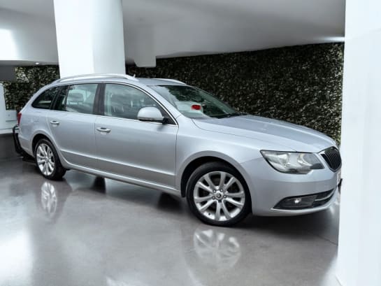 A null SKODA SUPERB 2.0 TDI SE Estate 5dr Diesel DSG 4WD Euro 5 (s/s) (170 ps) SUPER RARE 4X4 A