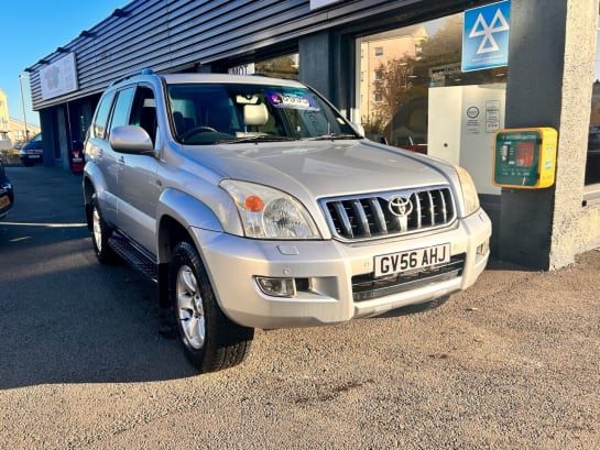 A null TOYOTA LAND CRUISER 3.0 D-4D LC3 SUV 5dr Diesel Automatic (243 g/km, 164 bhp)