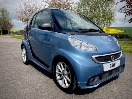 A 2012 SMART FORTWO COUPE PASSION CDI