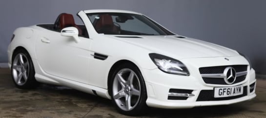 A 2011 MERCEDES SLK SLK200 BLUEEFFICIENCY AMG SPORT ED125