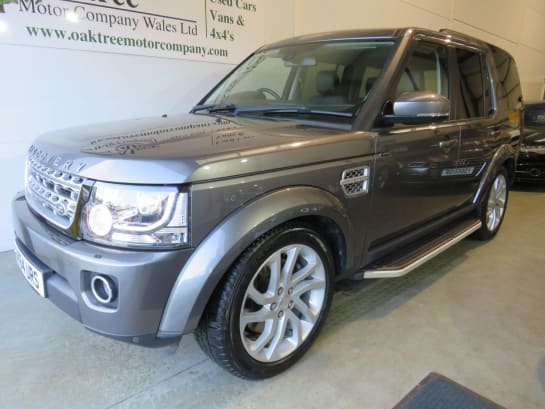 A 2014 LAND ROVER DISCOVERY 4 3.0 SD V6 HSE Auto 4WD Euro 5 (s/s) 5dr