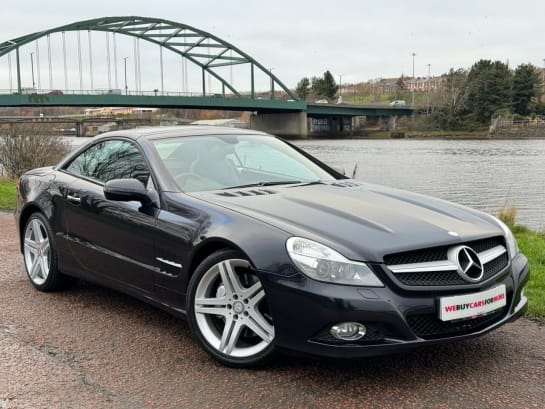 A null MERCEDES-BENZ SL 3.5 SL350 2d 315 BHP **PANORAMIC SUNROOF**
