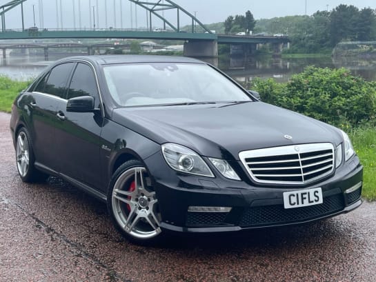 A null MERCEDES-BENZ E 63 AMG 6.2 E63 AMG 4d 525 BHP