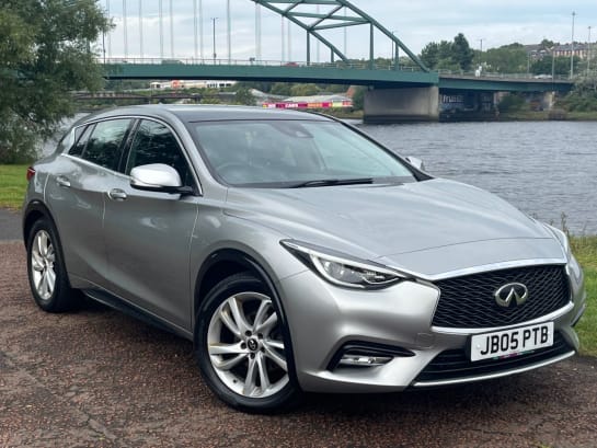 A null INFINITI Q30 1.5 PREMIUM D 5d 107 BHP **PANORAMIC ROOF - HEATED SEATS**