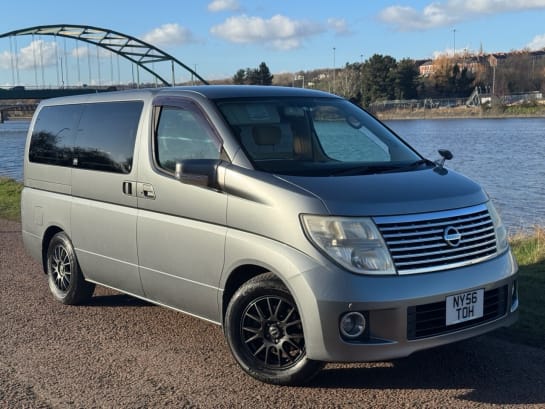 A null NISSAN ELGRAND ELGRAND PERFECT FAMILY CAR