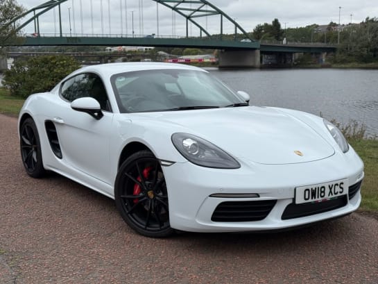 A null PORSCHE 718 CAYMAN 2.5T S Coupe 2dr Petrol PDK Euro 6 (s/s) (350 ps) **£6K WORTH OF FACTORY OP