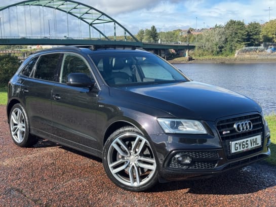 A 2015 AUDI SQ5 3.0 BiTDI V6 SUV 5dr Diesel Tiptronic quattro Euro 6 (s/s) (326 ps) SLIIDNG