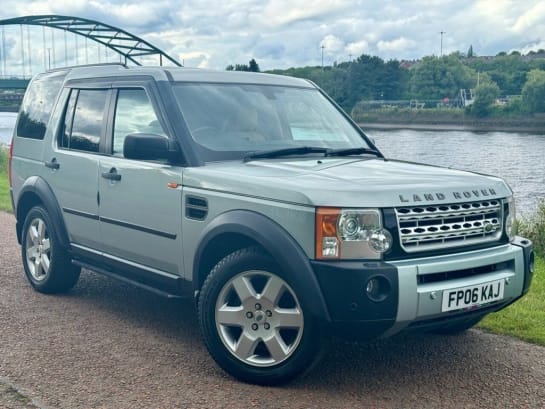 A 2006 LAND ROVER DISCOVERY 3 2.7 TD V6 SE SUV 5dr Diesel Automatic (275 g/km, 190 bhp) **AIR SUSPENSION*