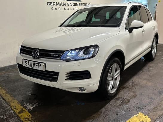 A 2011 VOLKSWAGEN TOUAREG 3.0h TSI V6 Hybrid Tiptronic 4WD Euro 5 (s/s) 5dr