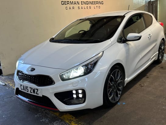 A 2015 KIA PROCEED 1.6 T-GDi GT Tech Euro 5 3dr