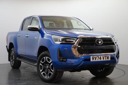A 2024 TOYOTA HILUX 2.4 D-4D Invincible Auto 4WD Euro 6 (s/s) 4dr