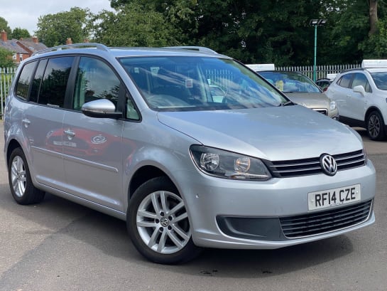 A null VOLKSWAGEN TOURAN 1.6 TDI SE Euro 5 5dr