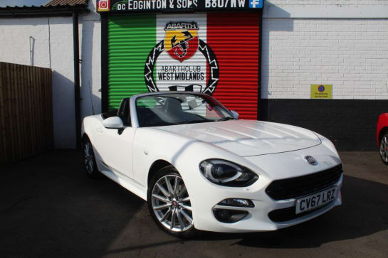 A null FIAT 124 SPIDER 1.4 MultiAir Lusso Plus Convertible 2dr Petrol Euro 6 (140 ps)