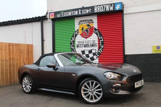 A null FIAT 124 SPIDER 1.4 MultiAir Lusso Convertible 2dr Petrol Euro 6 (140 ps)