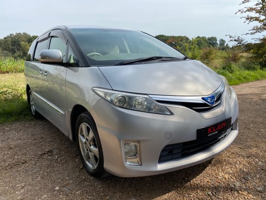 A 2023 TOYOTA ESTIMA 2.4 X HYBRID E FOUR CVT  8 SEATS MPV