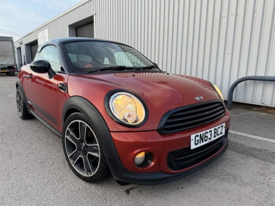 A null MINI COUPE 1.6 Cooper Coupe 2dr Petrol Manual Euro 6 (s/s) (122 ps) UNION JACK REAR LI