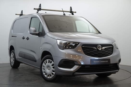 A 2019 VAUXHALL COMBO L2H1 2300 SPORTIVE S/S