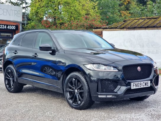 A 2019 JAGUAR F-PACE 2.0 D180 Chequered Flag SUV 5dr Diesel Auto AWD Euro 6 (s/s) (180 ps)
