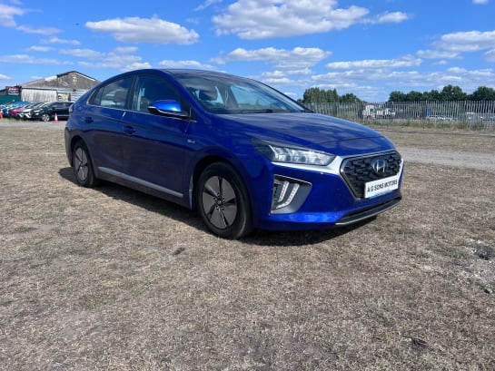 A null HYUNDAI IONIQ PREMIUM MHEV 5-Door
