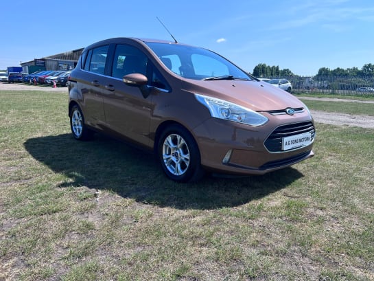A null FORD B-MAX ZETEC 5-Door