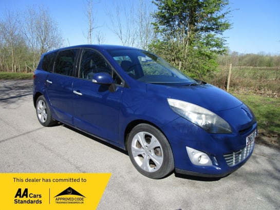A 2011 RENAULT SCENIC GRAND DYNAMIQUE TOMTOM ENERGY DCI S/S