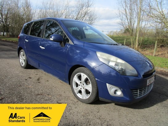 A 2011 RENAULT SCENIC GRAND DYNAMIQUE TOMTOM ENERGY DCI S/S