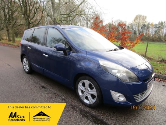 A 2011 RENAULT SCENIC GRAND DYNAMIQUE TOMTOM ENERGY DCI S/S