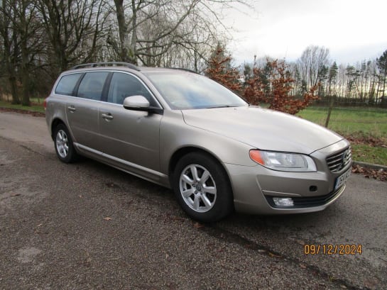 A 2014 VOLVO V70 2.0 D3 ESTATE Business Edition - 1 OWNER - FULL SERVICE HISTORY