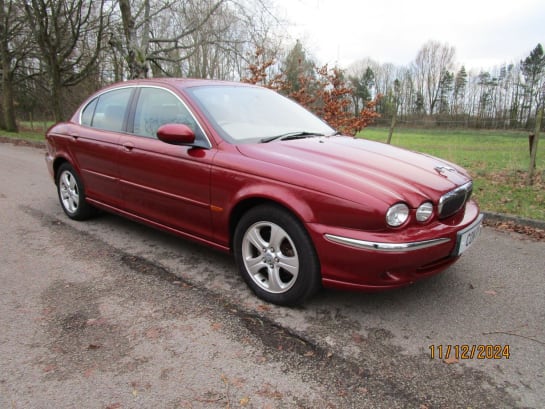 A 2002 JAGUAR X-TYPE V6 SE