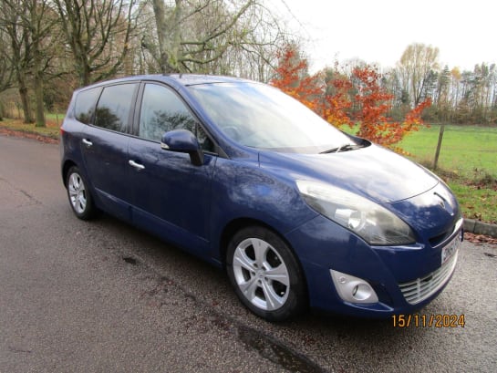 A 2011 RENAULT SCENIC GRAND DYNAMIQUE TOMTOM ENERGY DCI S/S