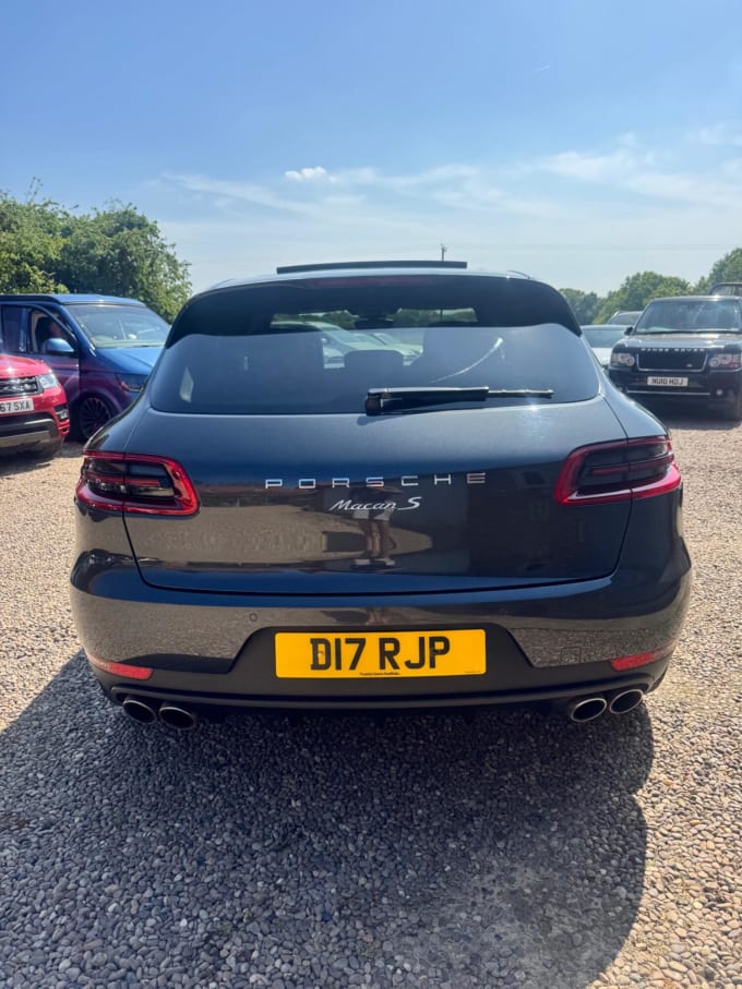 2017 Porsche Macan